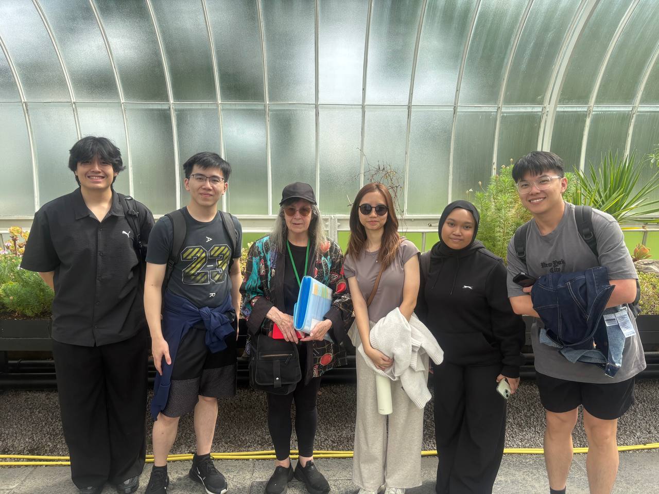 Guided Tour in Glasgow Botanic Gardens